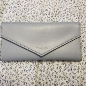 Mat & Nat wallet